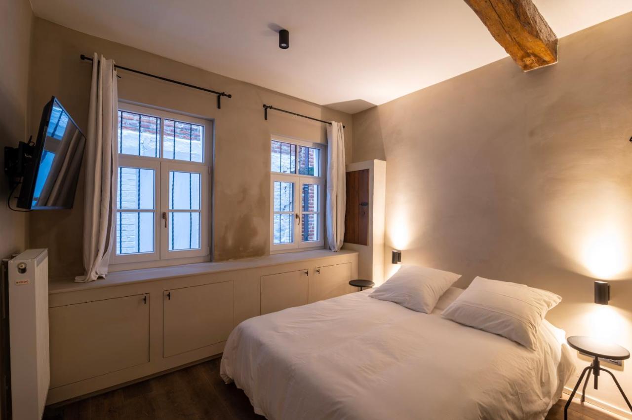 Private En-Suite Room In The Heart Of Le Sablon Brussels Exterior photo